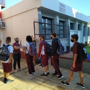 Resgitro da entrada dos alunos do Fundamental II e Médio