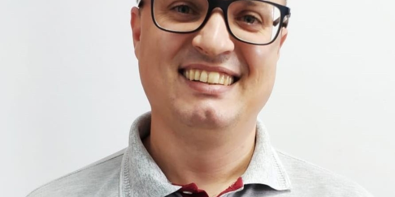 Diretor pastor Cleudimar Robeson Wulff