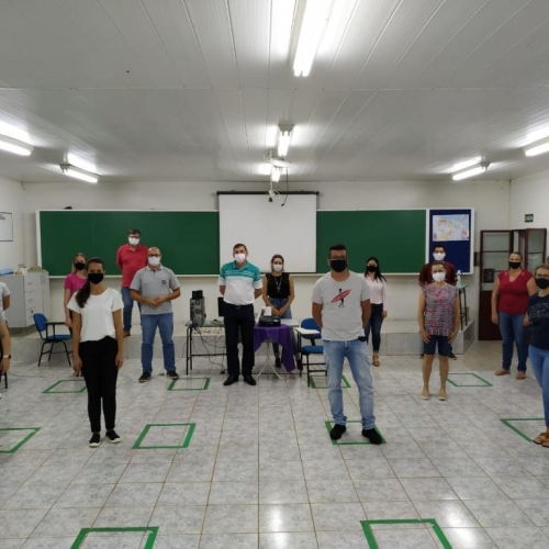  reunião foi presencial e contou com todos os cuidados sanitários necessários em contenção a disseminação do Covid-19. 